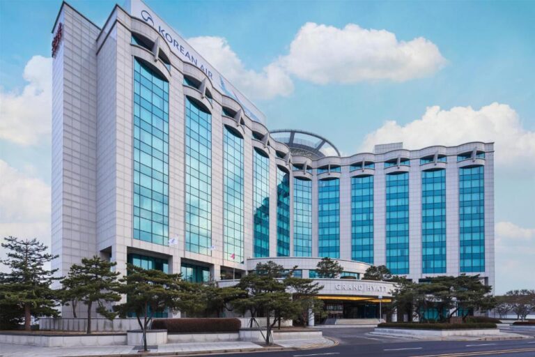Grand Hyatt Incheon exterior, luxury conference venue hosting World CNS Korea in Incheon